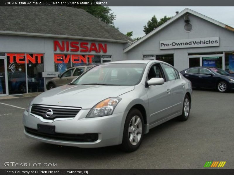 Radiant Silver Metallic / Charcoal 2009 Nissan Altima 2.5 SL