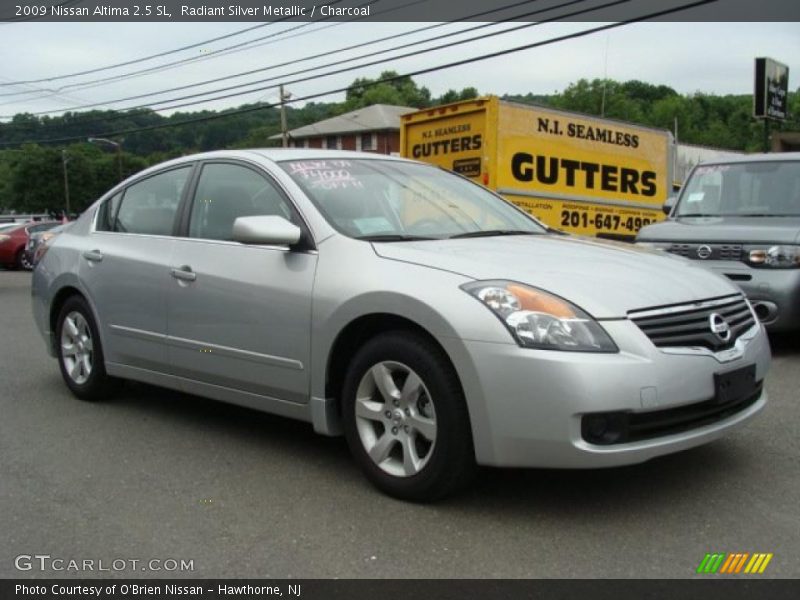 Radiant Silver Metallic / Charcoal 2009 Nissan Altima 2.5 SL