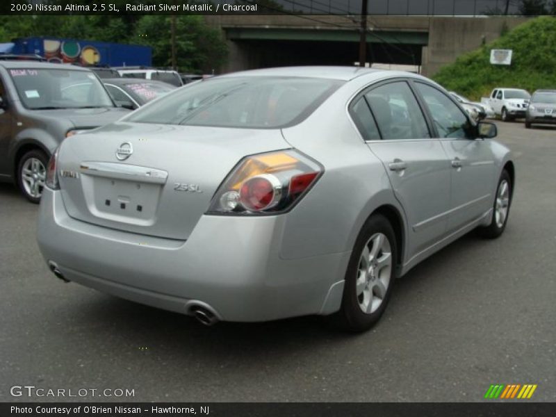 Radiant Silver Metallic / Charcoal 2009 Nissan Altima 2.5 SL