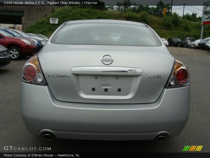 Radiant Silver Metallic / Charcoal 2009 Nissan Altima 2.5 SL