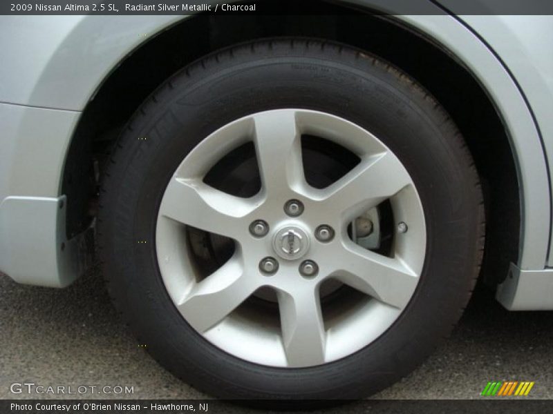 Radiant Silver Metallic / Charcoal 2009 Nissan Altima 2.5 SL