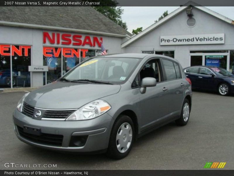 Magnetic Grey Metallic / Charcoal 2007 Nissan Versa S
