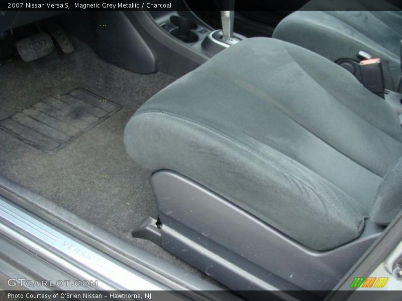 Magnetic Grey Metallic / Charcoal 2007 Nissan Versa S