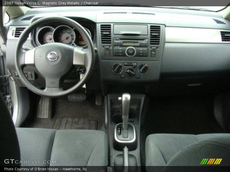 Magnetic Grey Metallic / Charcoal 2007 Nissan Versa S