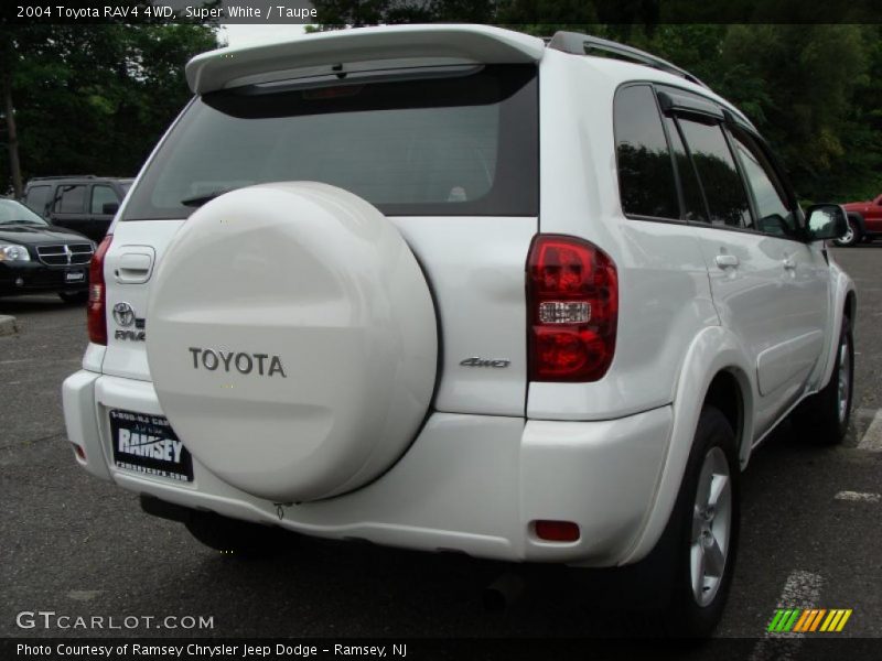 Super White / Taupe 2004 Toyota RAV4 4WD