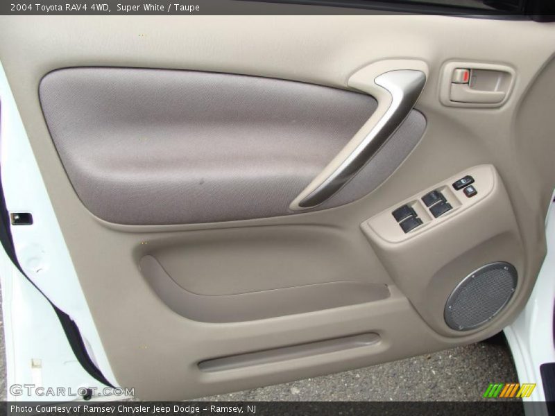 Super White / Taupe 2004 Toyota RAV4 4WD