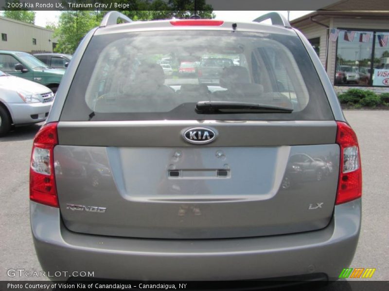 Titanium Gray / Beige 2009 Kia Rondo LX