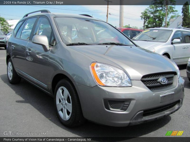 Titanium Gray / Beige 2009 Kia Rondo LX