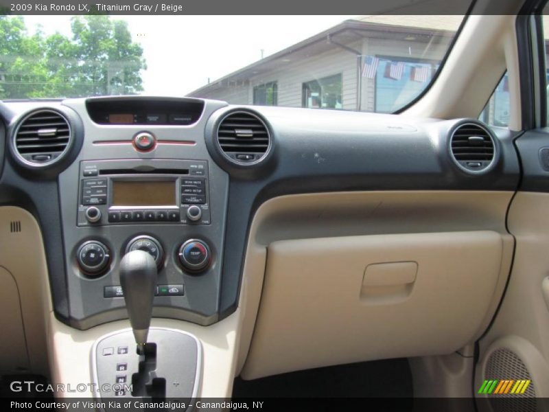 Titanium Gray / Beige 2009 Kia Rondo LX