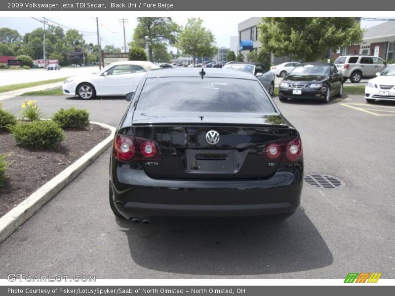 Black Uni / Pure Beige 2009 Volkswagen Jetta TDI Sedan