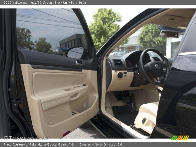 Black Uni / Pure Beige 2009 Volkswagen Jetta TDI Sedan