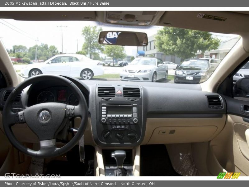 Black Uni / Pure Beige 2009 Volkswagen Jetta TDI Sedan