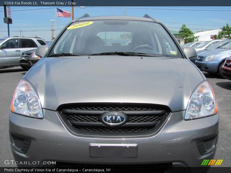 Titanium Gray / Gray 2009 Kia Rondo LX