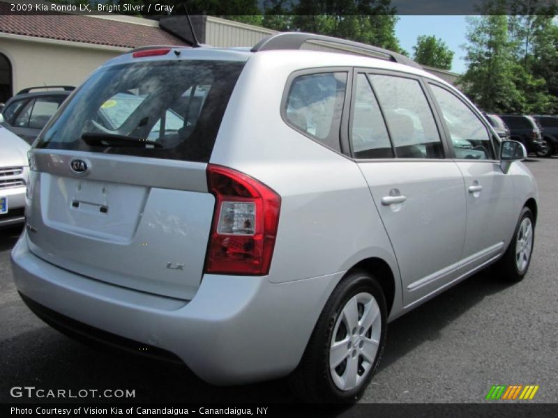 Bright Silver / Gray 2009 Kia Rondo LX