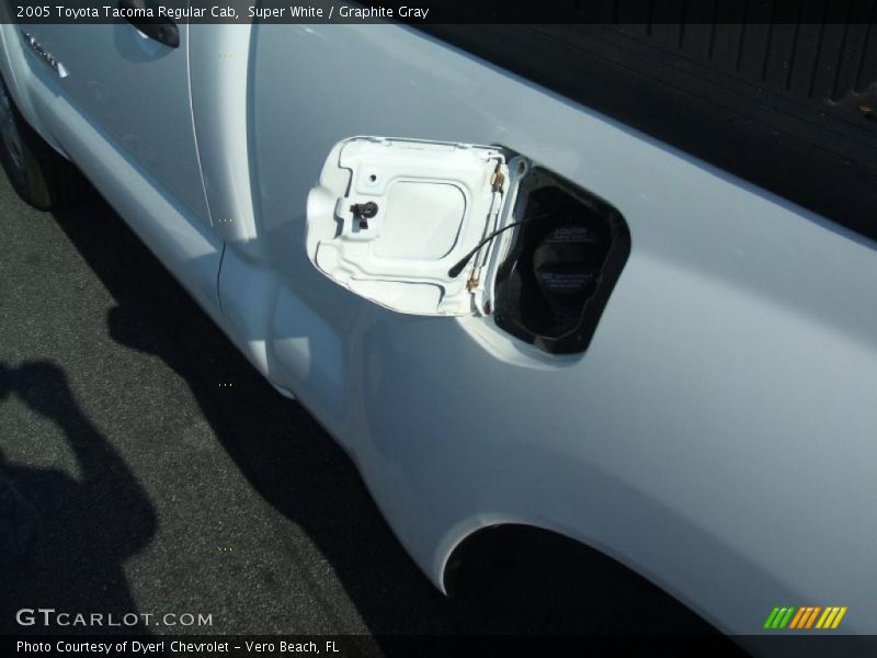Super White / Graphite Gray 2005 Toyota Tacoma Regular Cab