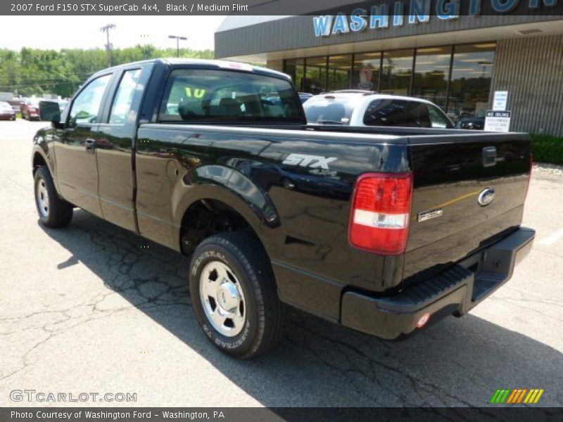 Black / Medium Flint 2007 Ford F150 STX SuperCab 4x4