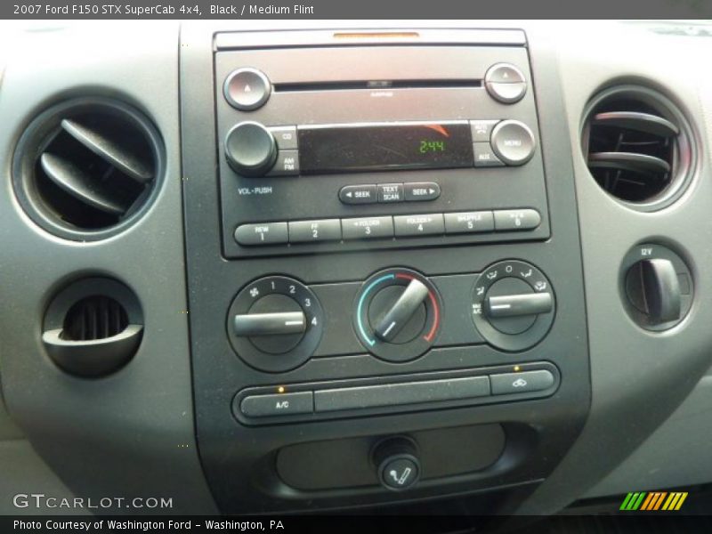 Black / Medium Flint 2007 Ford F150 STX SuperCab 4x4