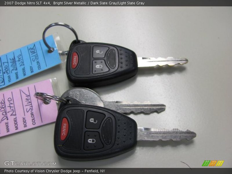 Bright Silver Metallic / Dark Slate Gray/Light Slate Gray 2007 Dodge Nitro SLT 4x4