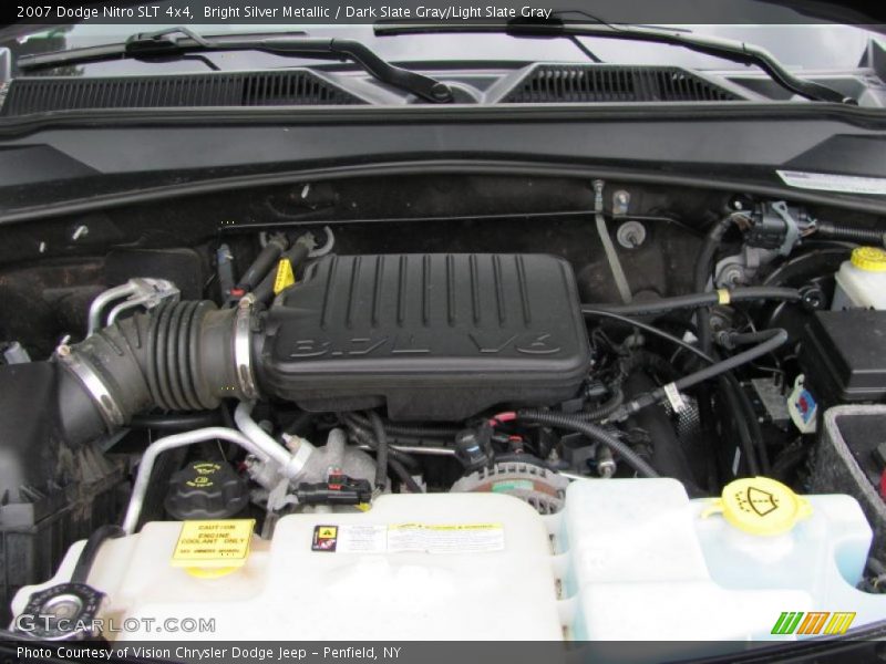 Bright Silver Metallic / Dark Slate Gray/Light Slate Gray 2007 Dodge Nitro SLT 4x4