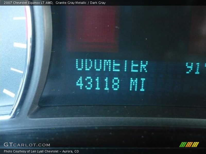 Granite Gray Metallic / Dark Gray 2007 Chevrolet Equinox LT AWD