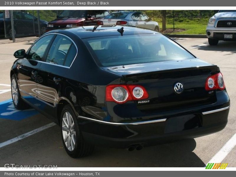 Deep Black / Black 2010 Volkswagen Passat Komfort Sedan