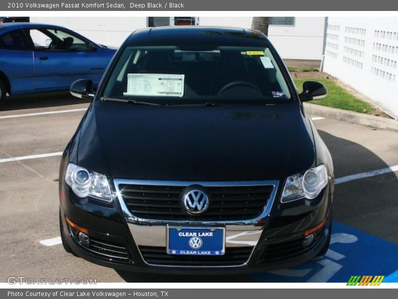 Deep Black / Black 2010 Volkswagen Passat Komfort Sedan