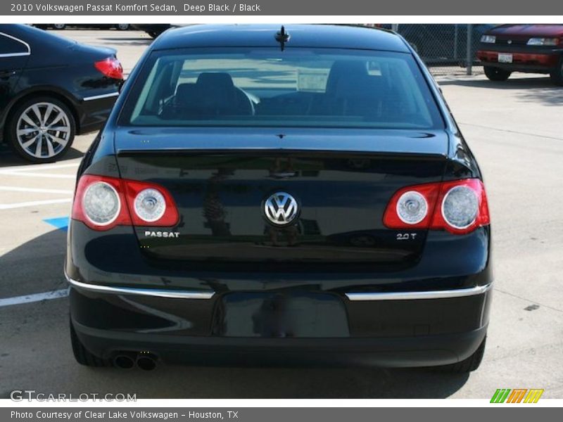 Deep Black / Black 2010 Volkswagen Passat Komfort Sedan
