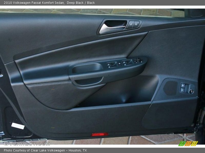 Deep Black / Black 2010 Volkswagen Passat Komfort Sedan