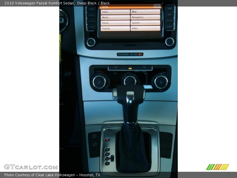 Deep Black / Black 2010 Volkswagen Passat Komfort Sedan