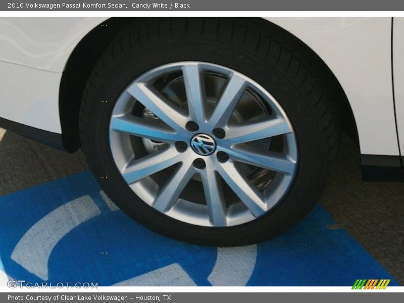 Candy White / Black 2010 Volkswagen Passat Komfort Sedan