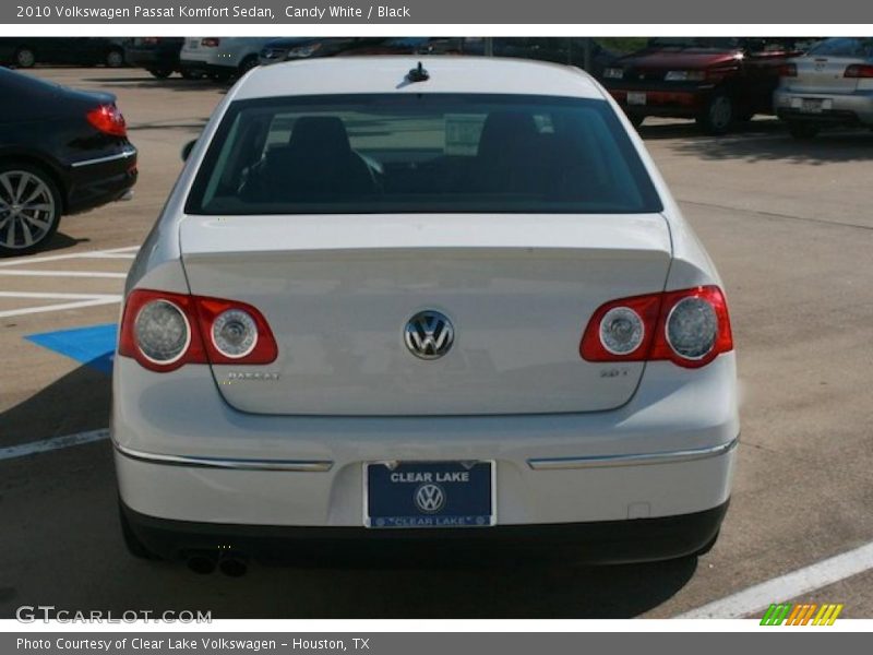 Candy White / Black 2010 Volkswagen Passat Komfort Sedan