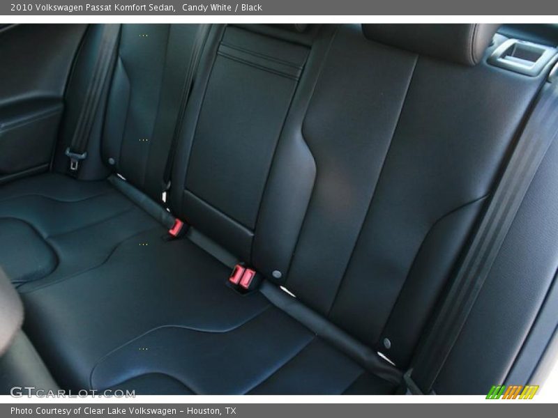 Candy White / Black 2010 Volkswagen Passat Komfort Sedan