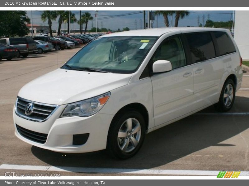 Calla Lilly White / Ceylon Beige 2010 Volkswagen Routan SE