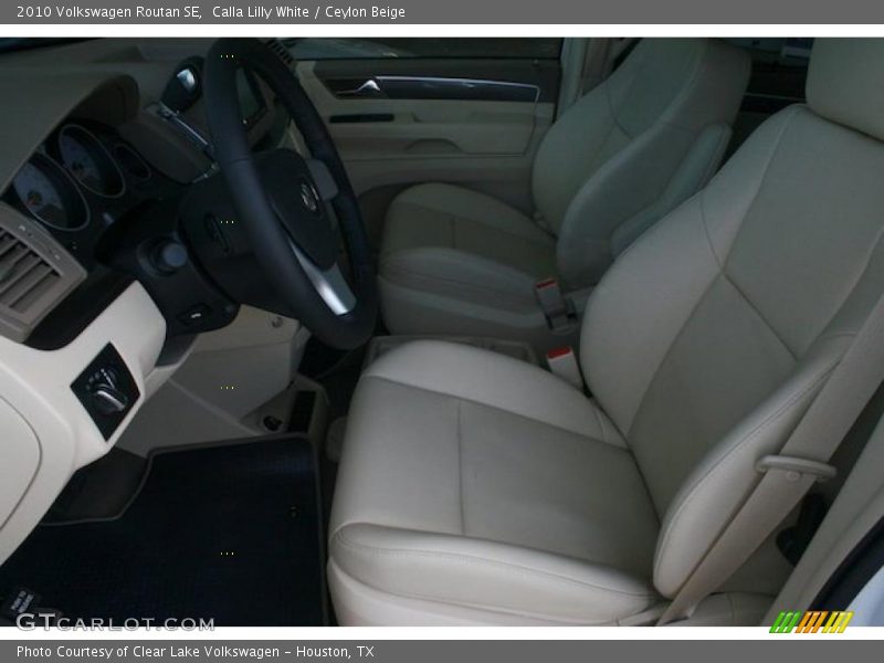 Calla Lilly White / Ceylon Beige 2010 Volkswagen Routan SE