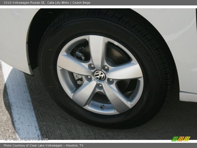 Calla Lilly White / Ceylon Beige 2010 Volkswagen Routan SE