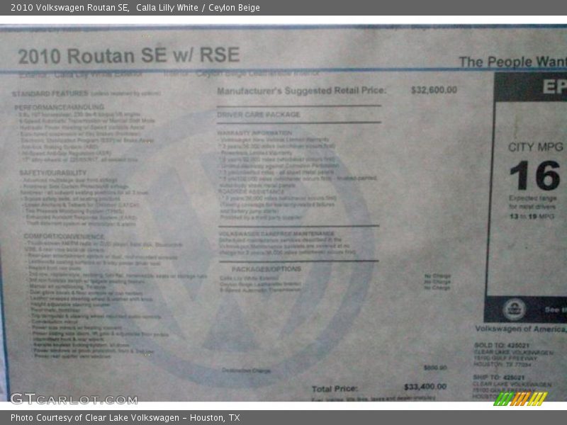 Calla Lilly White / Ceylon Beige 2010 Volkswagen Routan SE