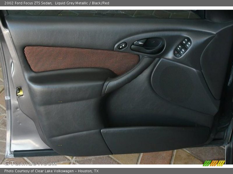 Liquid Grey Metallic / Black/Red 2002 Ford Focus ZTS Sedan