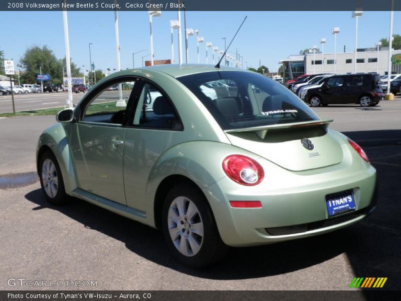 Gecko Green / Black 2008 Volkswagen New Beetle S Coupe