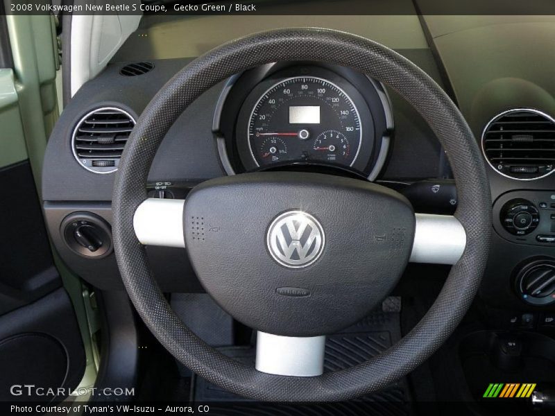 Gecko Green / Black 2008 Volkswagen New Beetle S Coupe