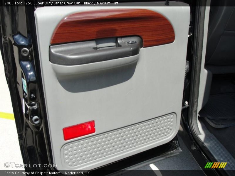 Black / Medium Flint 2005 Ford F250 Super Duty Lariat Crew Cab