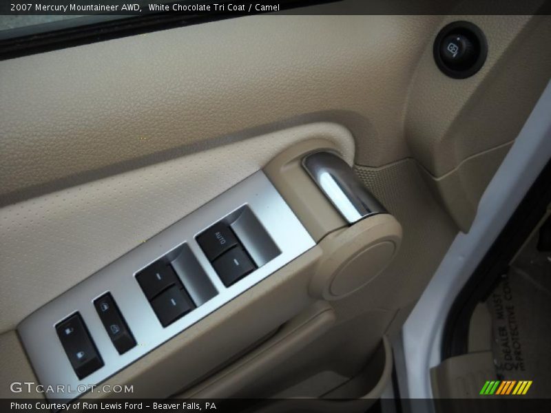 White Chocolate Tri Coat / Camel 2007 Mercury Mountaineer AWD