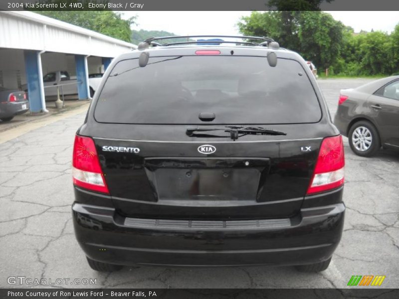 Ebony Black / Gray 2004 Kia Sorento LX 4WD