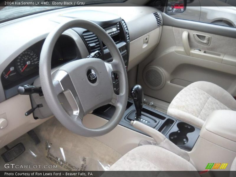 Ebony Black / Gray 2004 Kia Sorento LX 4WD