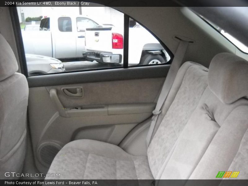 Ebony Black / Gray 2004 Kia Sorento LX 4WD