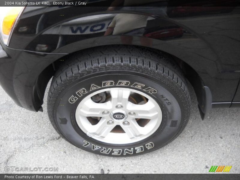 Ebony Black / Gray 2004 Kia Sorento LX 4WD