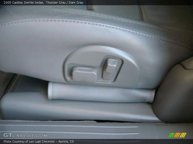 Thunder Gray / Dark Gray 2005 Cadillac DeVille Sedan