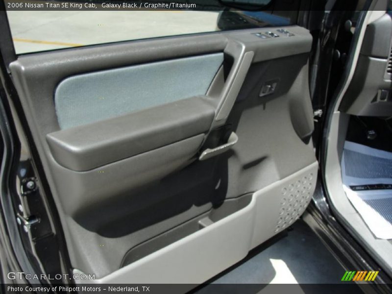 Galaxy Black / Graphite/Titanium 2006 Nissan Titan SE King Cab