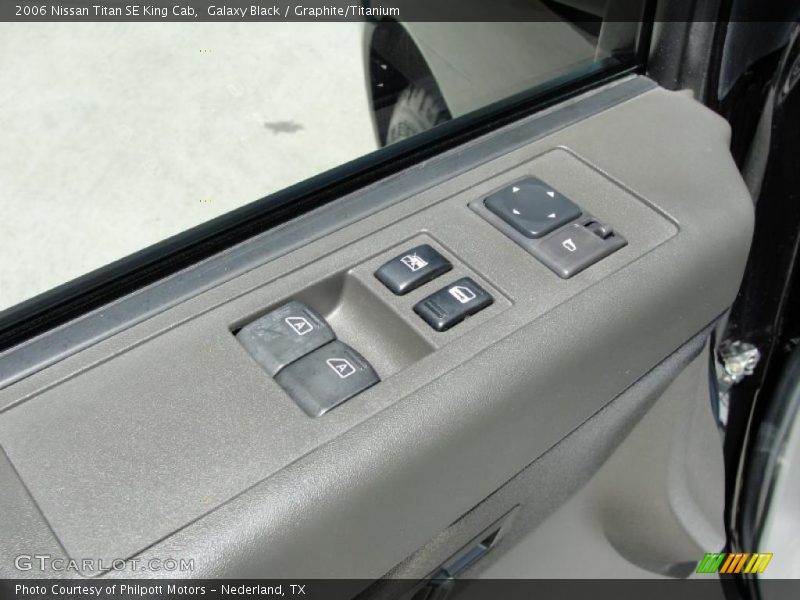 Galaxy Black / Graphite/Titanium 2006 Nissan Titan SE King Cab