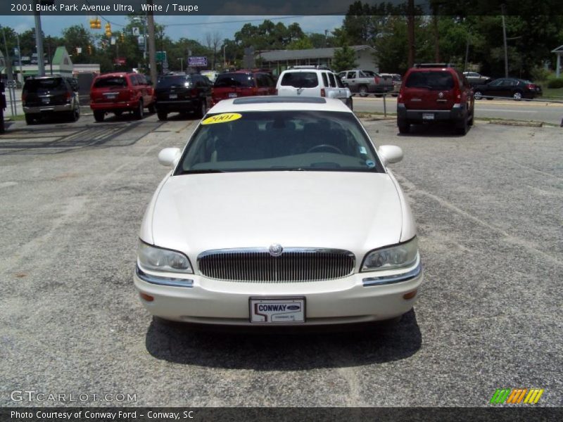 White / Taupe 2001 Buick Park Avenue Ultra