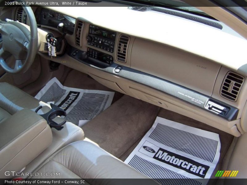 White / Taupe 2001 Buick Park Avenue Ultra